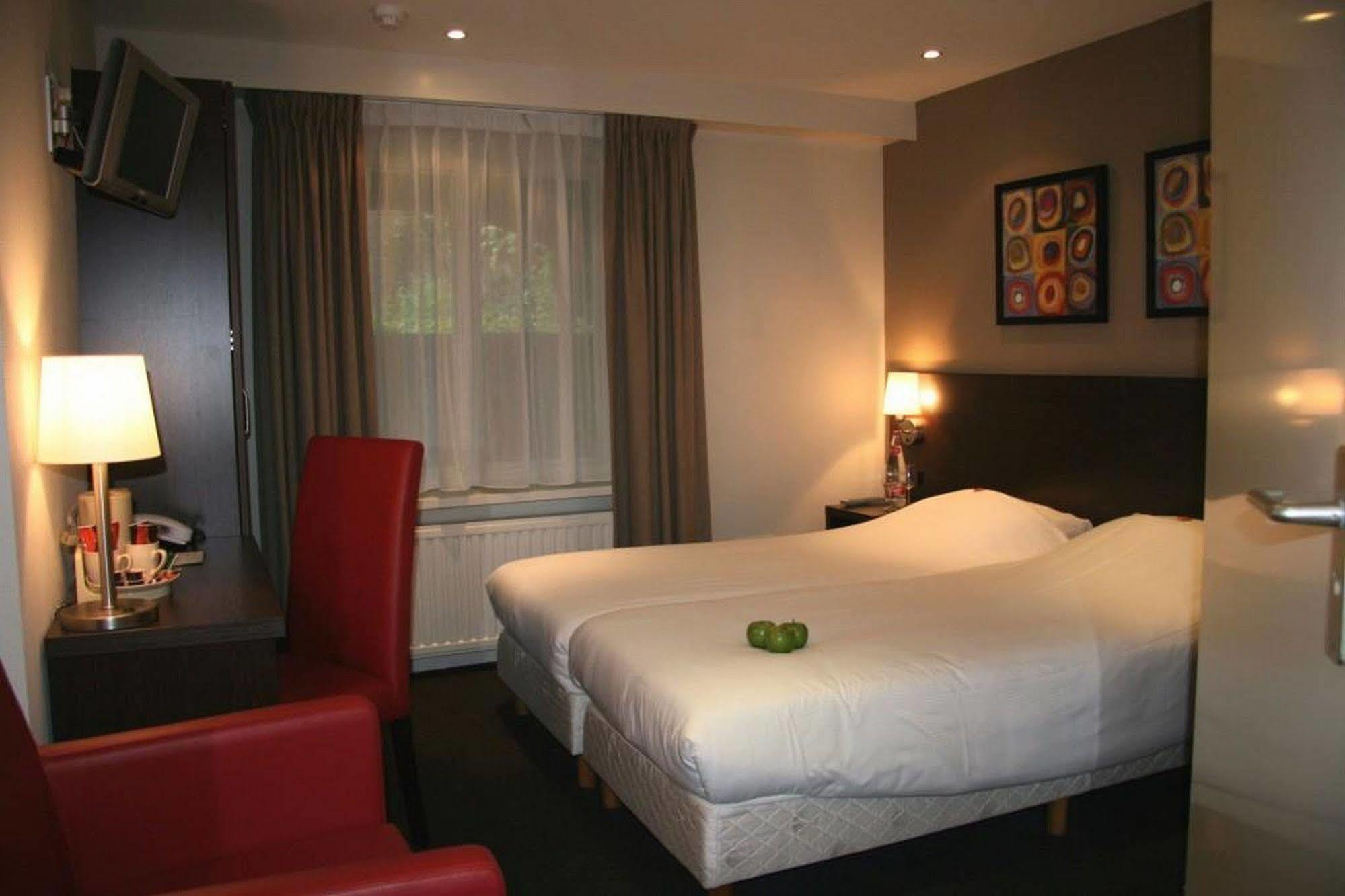 Fletcher Hotel Gilde Deventer Esterno foto
