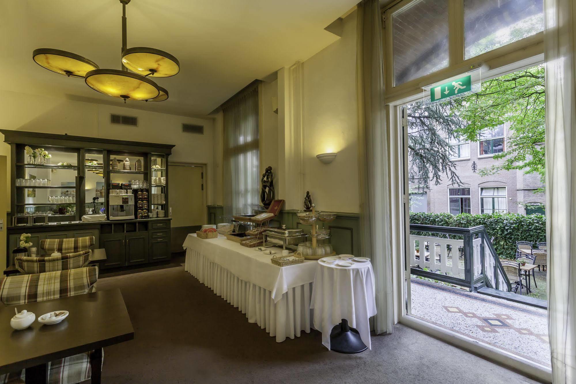 Fletcher Hotel Gilde Deventer Esterno foto